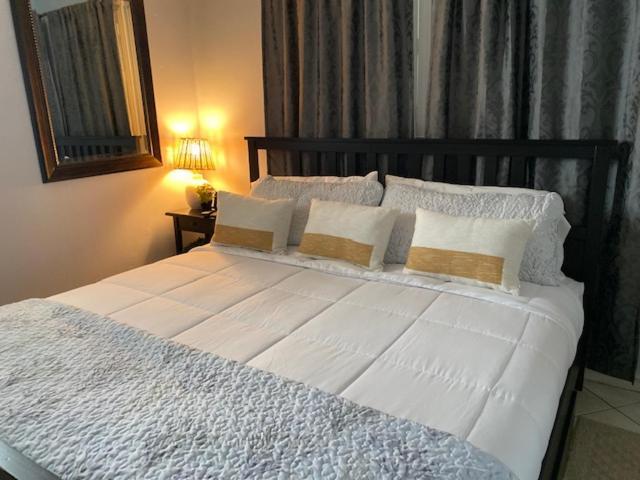 Modern 2/1 Apt Near Midtown And Beaches Miami Kültér fotó