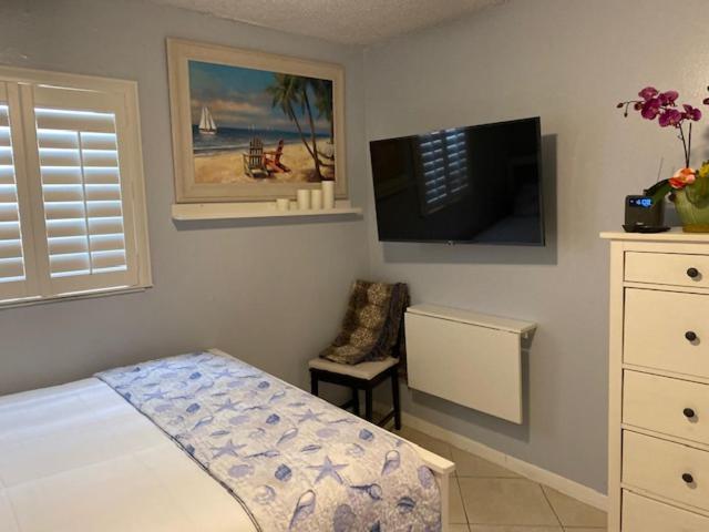 Modern 2/1 Apt Near Midtown And Beaches Miami Kültér fotó